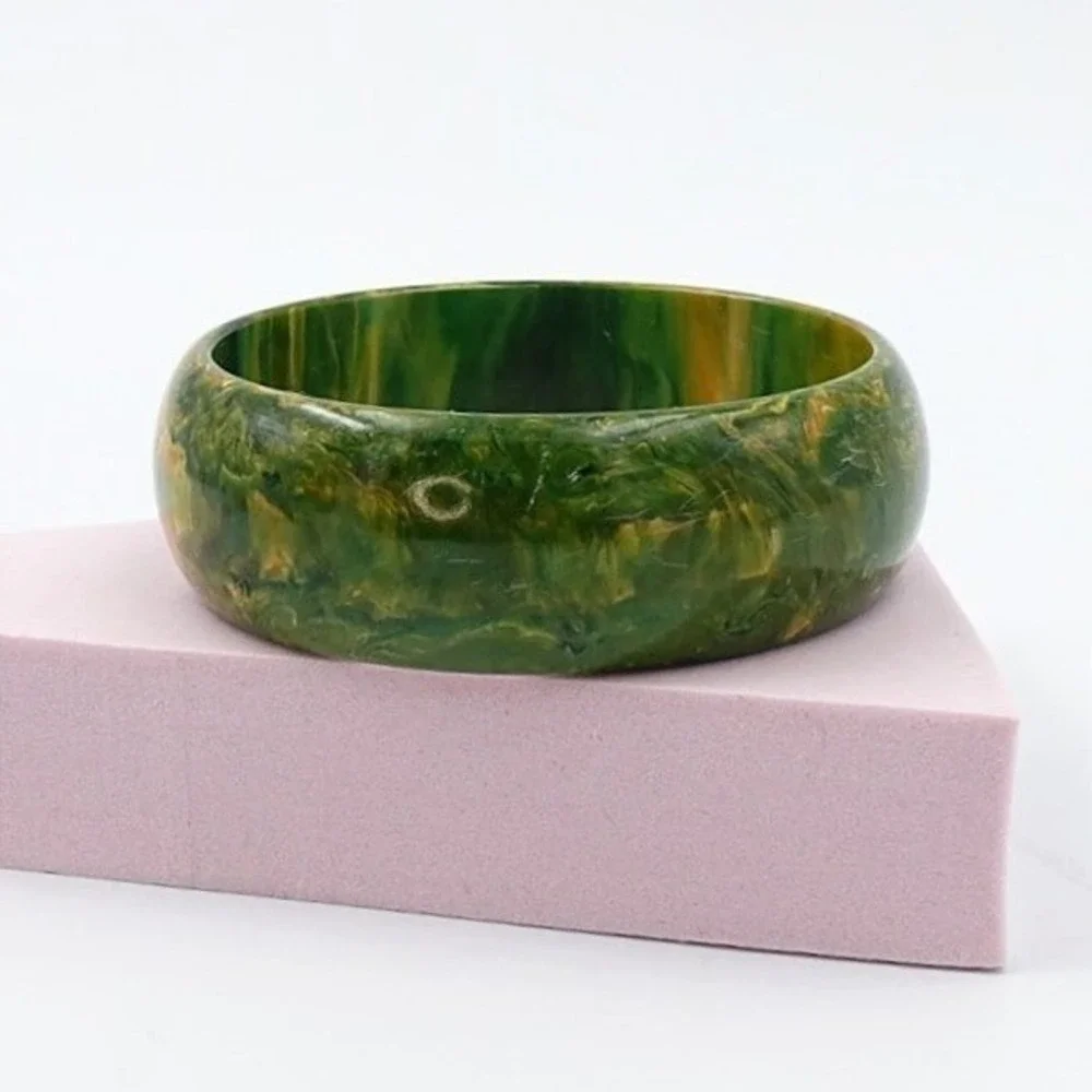 Vintage Bakelite Green Yellow Marbled Bangle Bracelet Tested